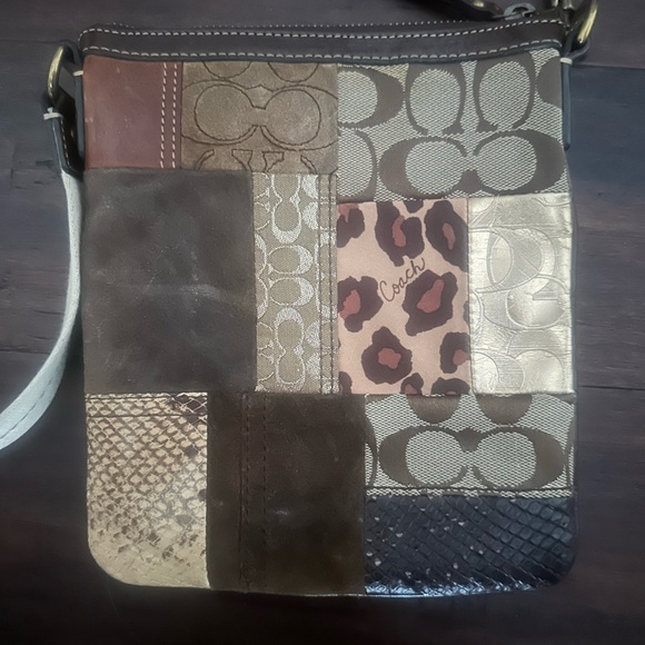 Coach Leather Patchwork Crossbody bag, animal print 🐆 40915 - Picture 4 of 8